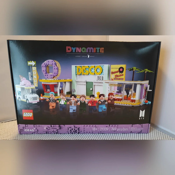 Lego Ideas 21339 BTS Dynamite NWT Building Toy Set